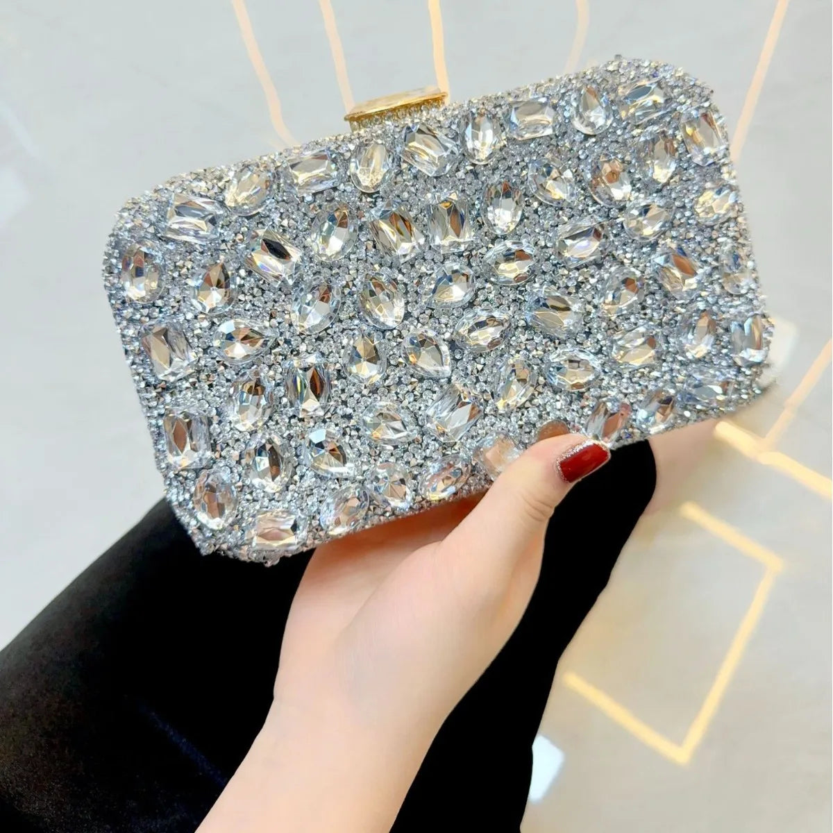Women's Shiny Diamond Clutch Bag Elegant Gold Rhinestones High Quality Luxury Ladies Purse Crystal Hand Bling Evening Bags