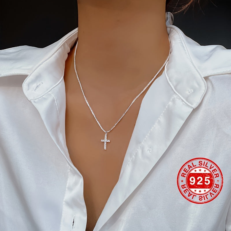 925 Silver Mini Cross Necklace - Noble & Luxurious, Elegant Necklace with Gift Box - For Women - Perfect for Everyday Wear & Special Occasions - Ideal Gift for Her