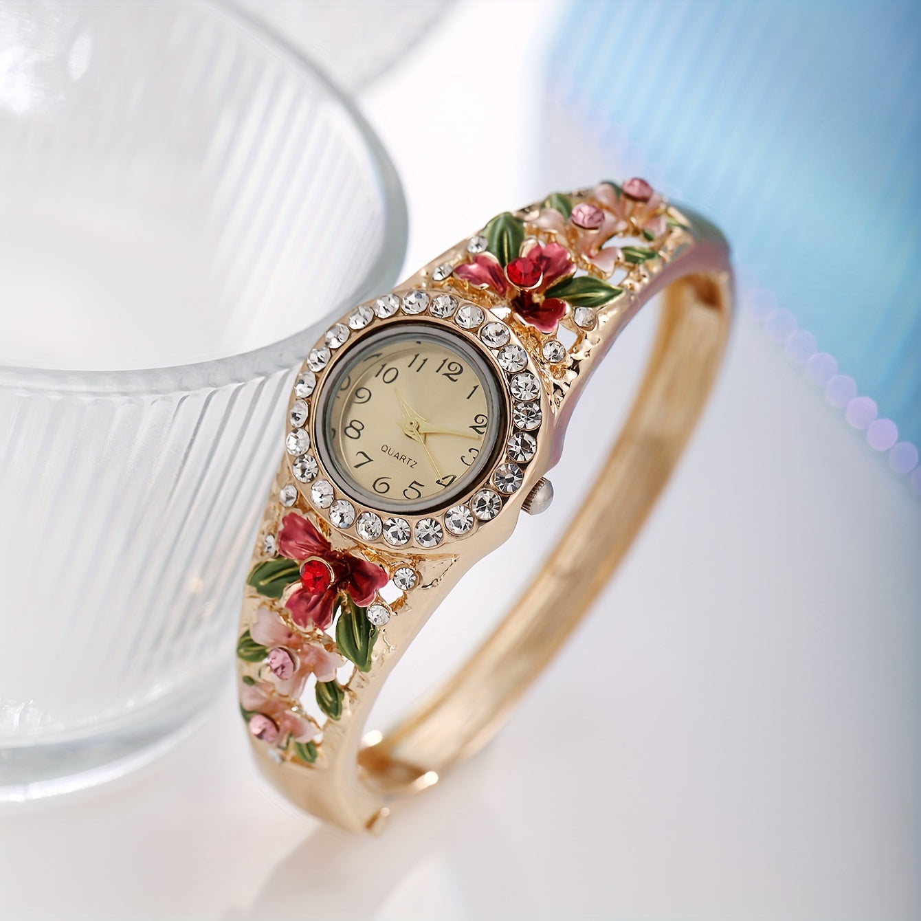 Round Floral Rhinestone Quartz Watches Alloy Strap Zinc Alloy Case, Glamorous Shiny Bracelet Style, For Women