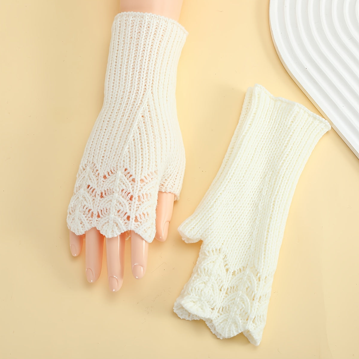 1 Pair Preppy Style Women'S Fingerless Gloves - Acrylic Knit Fish Scale Pattern, Elastic Warm Arm Warmers for Casual Weekend, Decorative Half Finger Outdoor Gloves, 100% Acrylic, Solid Color