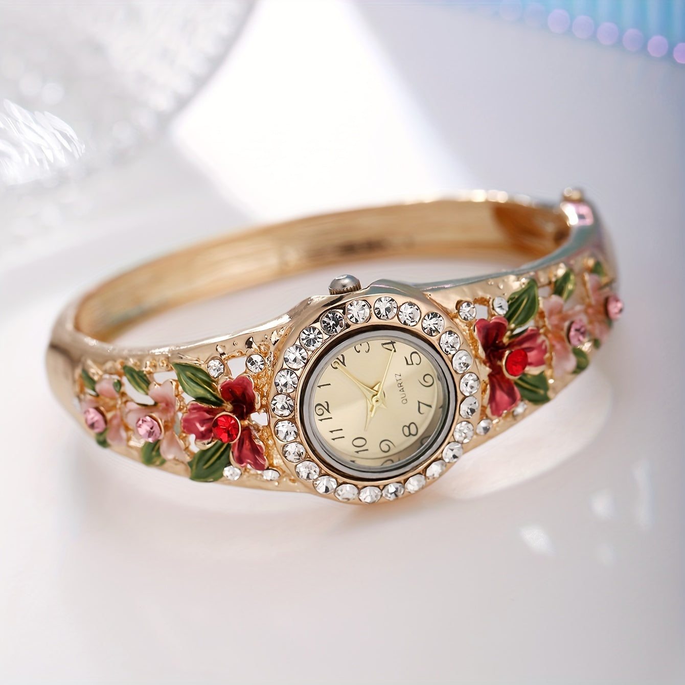 Round Floral Rhinestone Quartz Watches Alloy Strap Zinc Alloy Case, Glamorous Shiny Bracelet Style, For Women