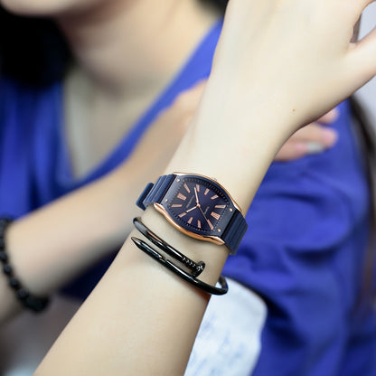 Barrel-Shaped Silicone Strap Women's Fashion Quartz Watch, Digital Display