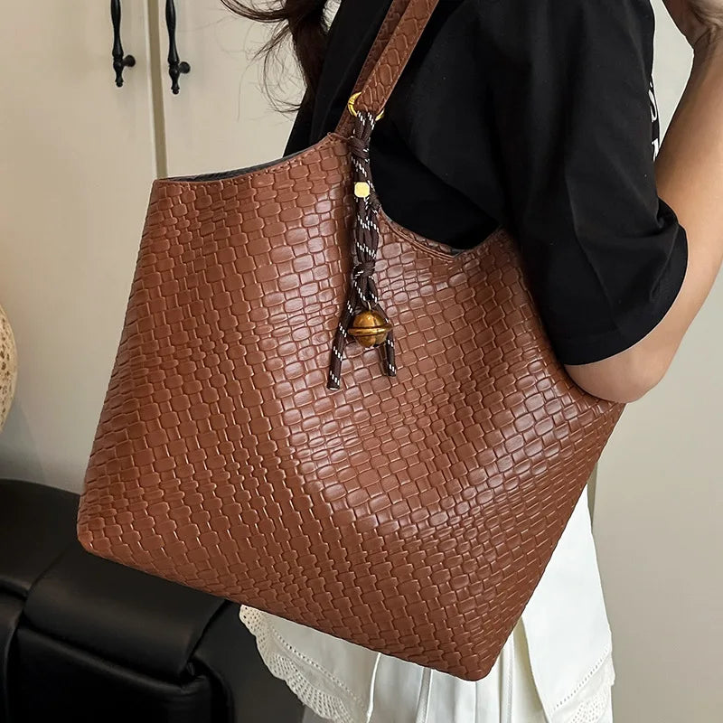 Wholesale Designer Luxury Travel Tote Handbag for Women PU High Quality Portable Shoulder  Bags With Chains Casual Big Tote Bags