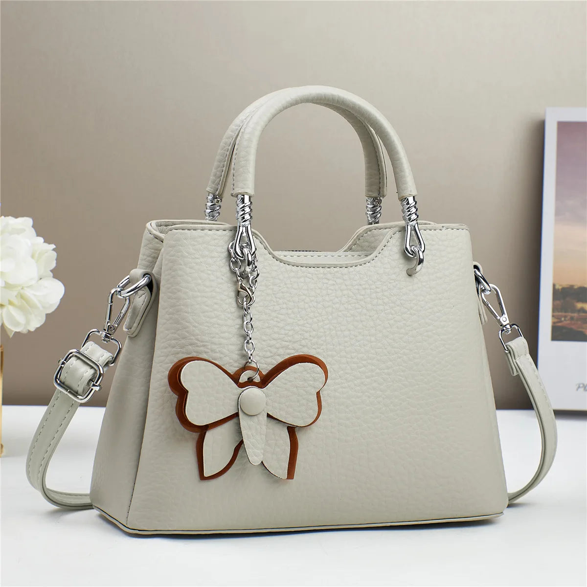 Butterfly Chain Crossbody Bag Luxury High Quality Pu Fashion Handbag Women Waterproof 2025 Texture Large Capacity Shoulder Bag