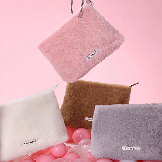 2025 Rabbit Velvet Hand Portable High-grade Makeup Bag Women Bags Designer Wholesale Cute Furry Cosmetic Handbag for Women