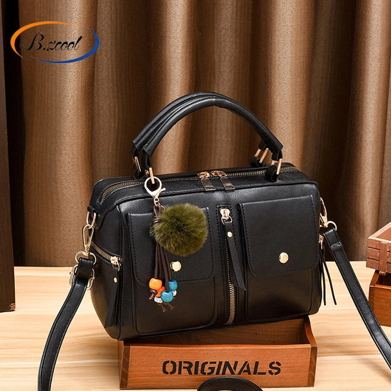 The New 2022 Pillow Handbags Fashion EUropean and American Fashion Woman Bags Small Square Woman Bags Shoulder Bag Ry7200183