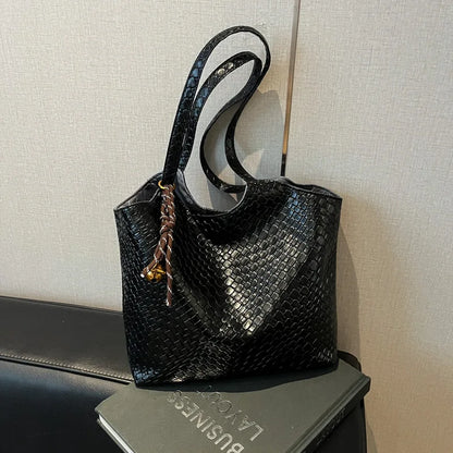 Wholesale Designer Luxury Travel Tote Handbag for Women PU High Quality Portable Shoulder  Bags With Chains Casual Big Tote Bags