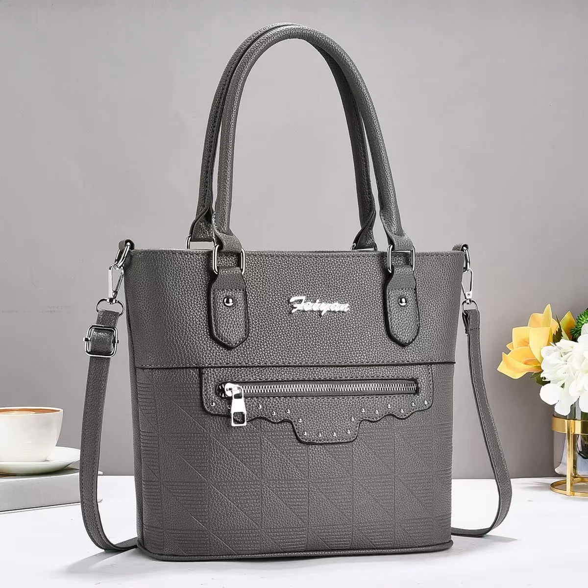 New Zipper Decoration Shoulder Crossbody Bag Luxury Large Capacity Handbag Trend Fashion Women's Bag Middle-Aged Mom Bag Daily
