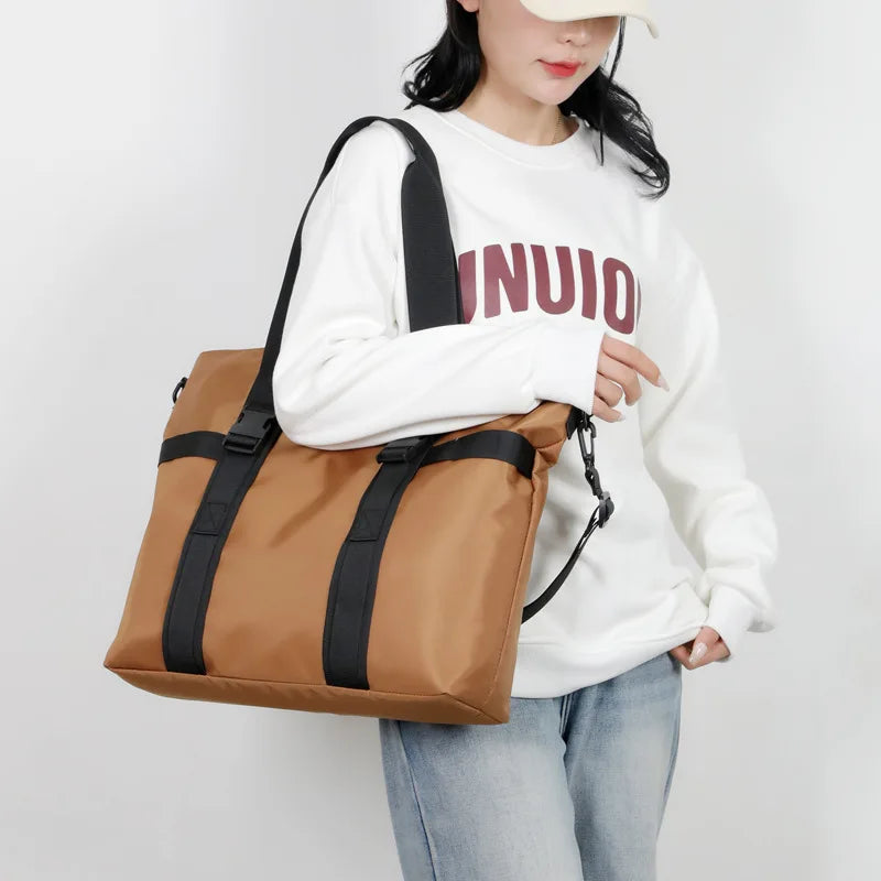 Wholesale Fashionable Waterproof Shoulder Bag Zipper High Quality Portable Unisex Designer Bags Large Capacity Travel Tote Bag