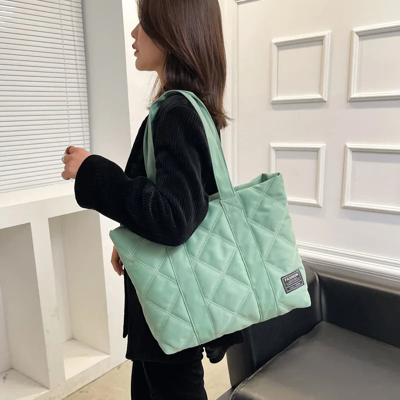 2025 Handbags Designer Handbags Women Zipper Fashionable All Season Tote Bags Daily Simple Lady Handbags