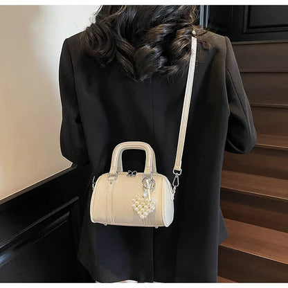 2025 Women's Luxury Solid Color Pillow PU Leather Pearl Zipper Closure Crossbody Handbag Waterproof Fashionable Shoulder Bag