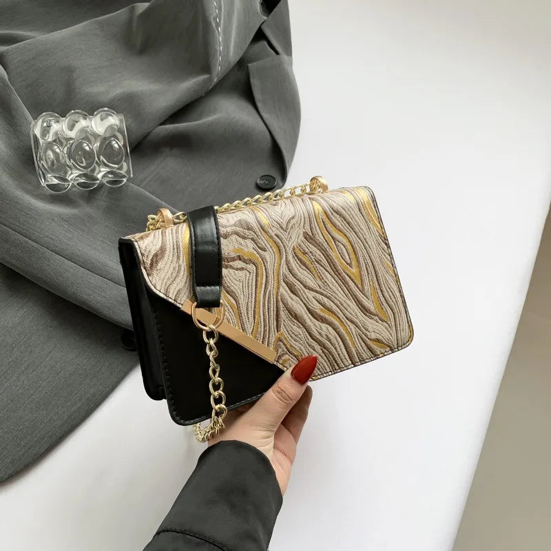 Large Capacity Unisex Shoulder Bag New Popular Leopard Luxury Square PU Cross-Body Chain Decoration Fashionable Waterproof Style