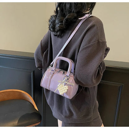 2025 Women's Luxury Solid Color Pillow PU Leather Pearl Zipper Closure Crossbody Handbag Waterproof Fashionable Shoulder Bag