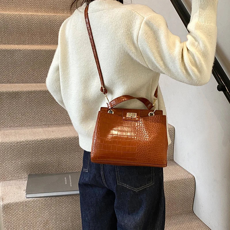 2024 New Crocodile Pattern Women's Hand-Held Shoulder Crossbody Bag Retro Style Zip Large Capacity Popular Casual Polyester