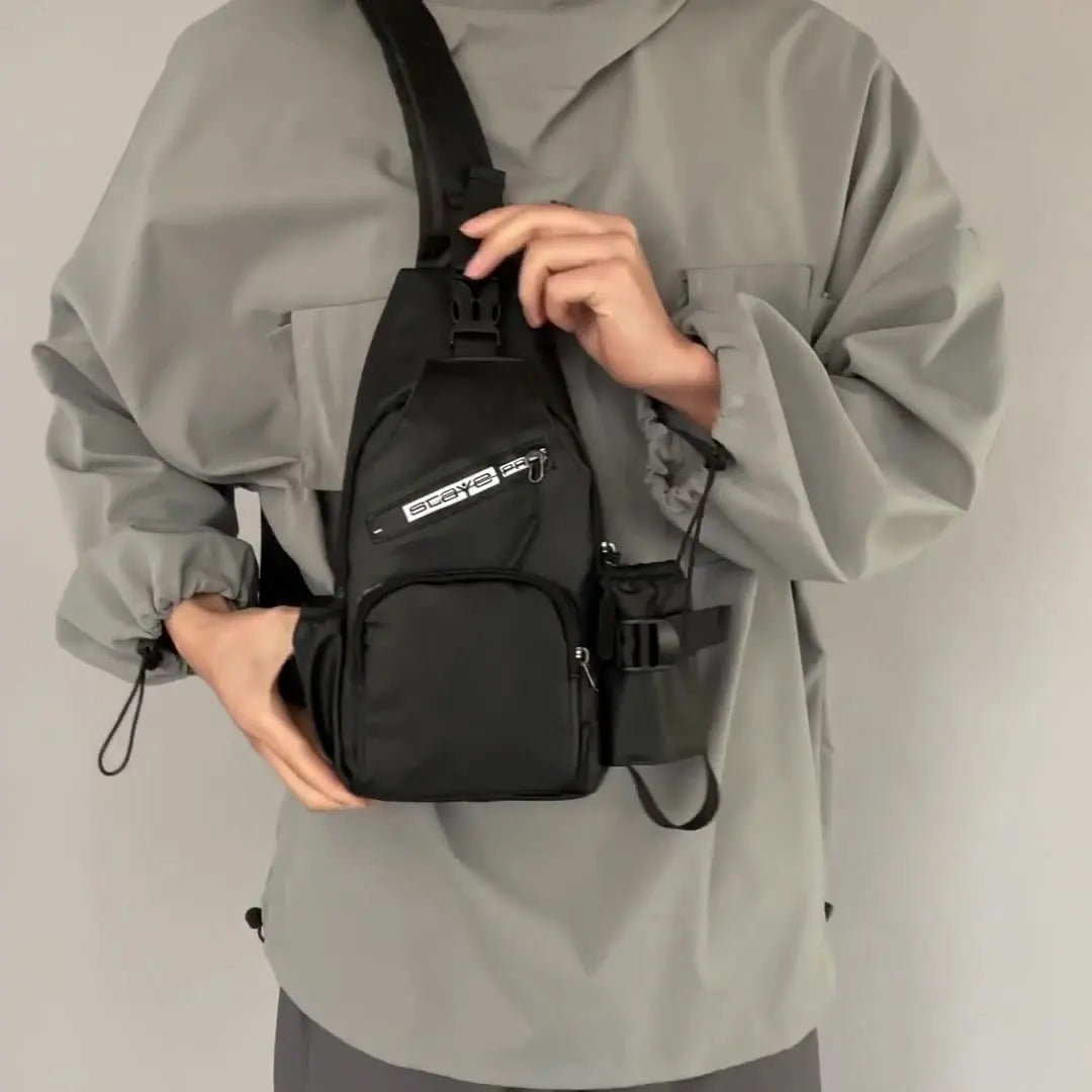 2025 Fashion Men's Crossbody Shoulder Bag Wholesale Waterproof Pu Leather Water Bottle Travel Messager Chest Bags Custom logo