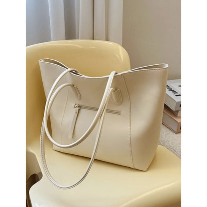 2025 Fashion Trend Large Capacity Tote Bag for Women Stylish Vintage Dress Pearl for Summer Crossbody Handbag Shoulder Use