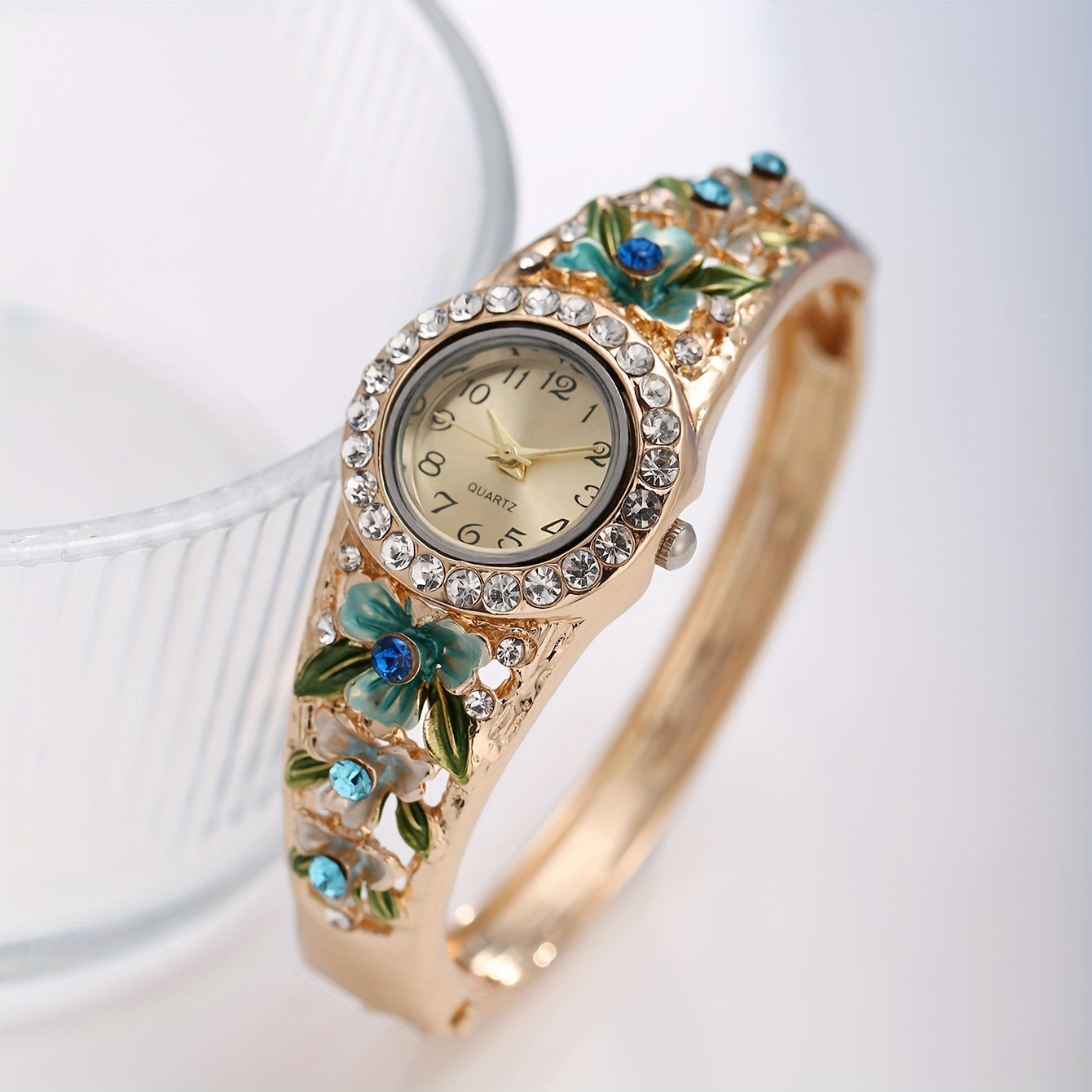 Round Floral Rhinestone Quartz Watches Alloy Strap Zinc Alloy Case, Glamorous Shiny Bracelet Style, For Women