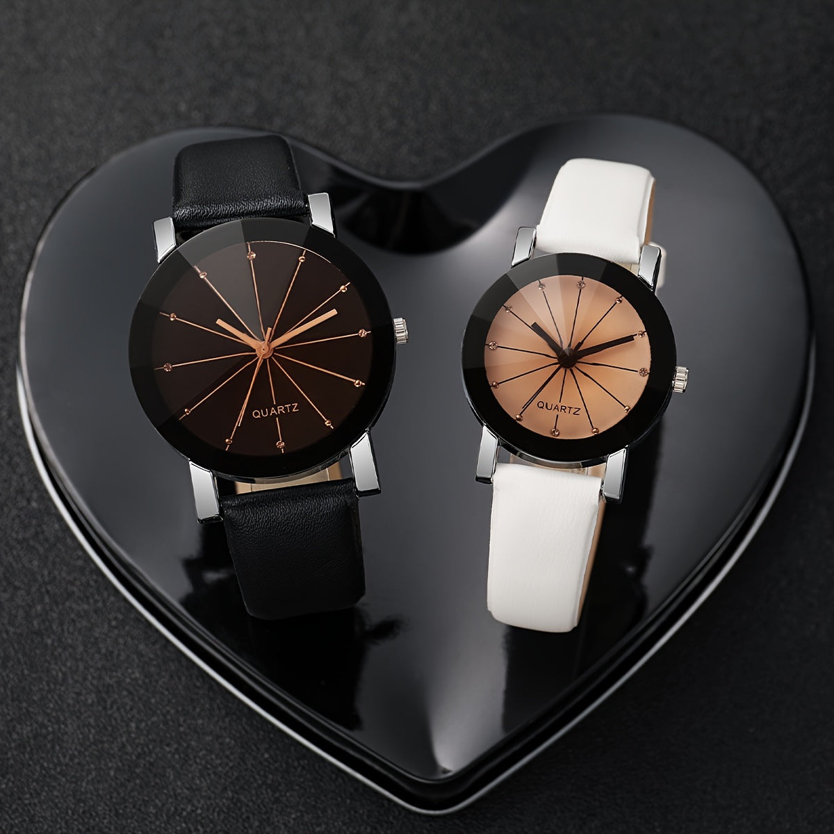 4pcs/set Fashion Exquisite Couple PU Band Watch with Couple Bracelet Black & White Set